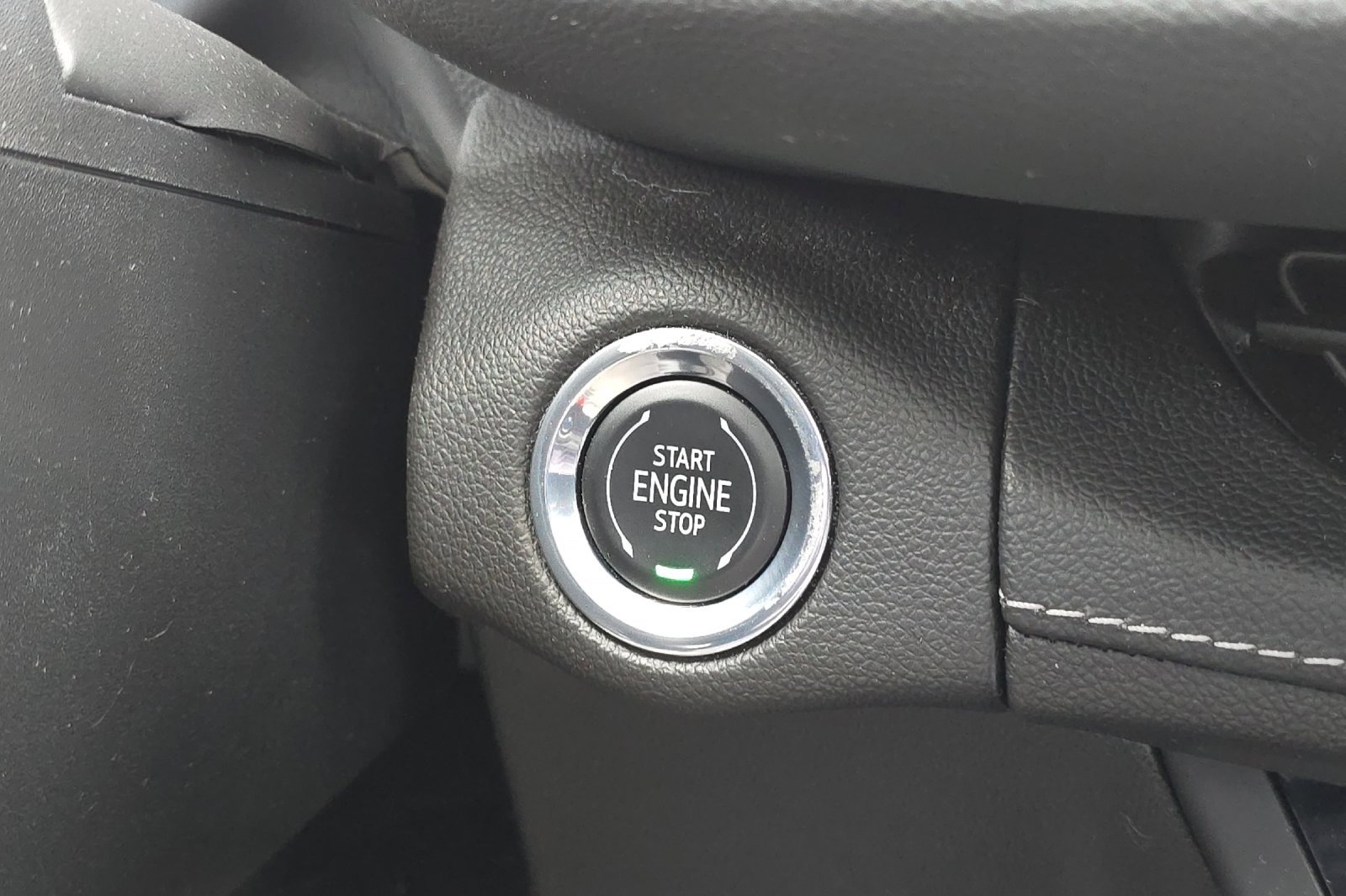 Used 2022 Buick Envision Avenir w/ Technology Package II image 23