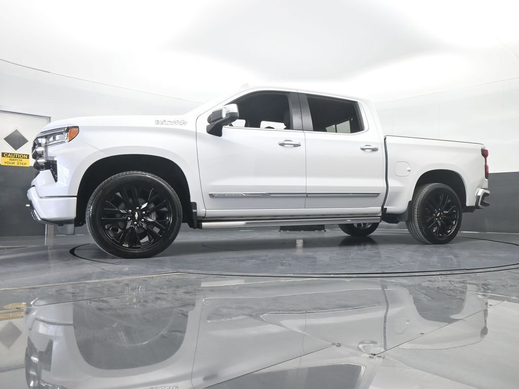 Used 2024 Chevrolet Silverado 1500 High Country w/ Technology Package image 80