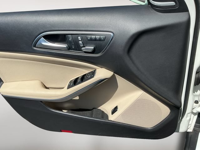 Used 2019 Mercedes-Benz GLA 250 4MATIC image 11