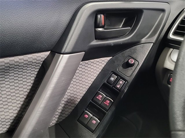 Used 2017 Subaru Forester 2.5i Premium image 17