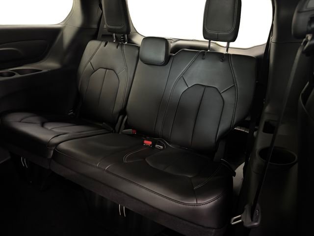 New 2026 Chrysler Pacifica Select image 19