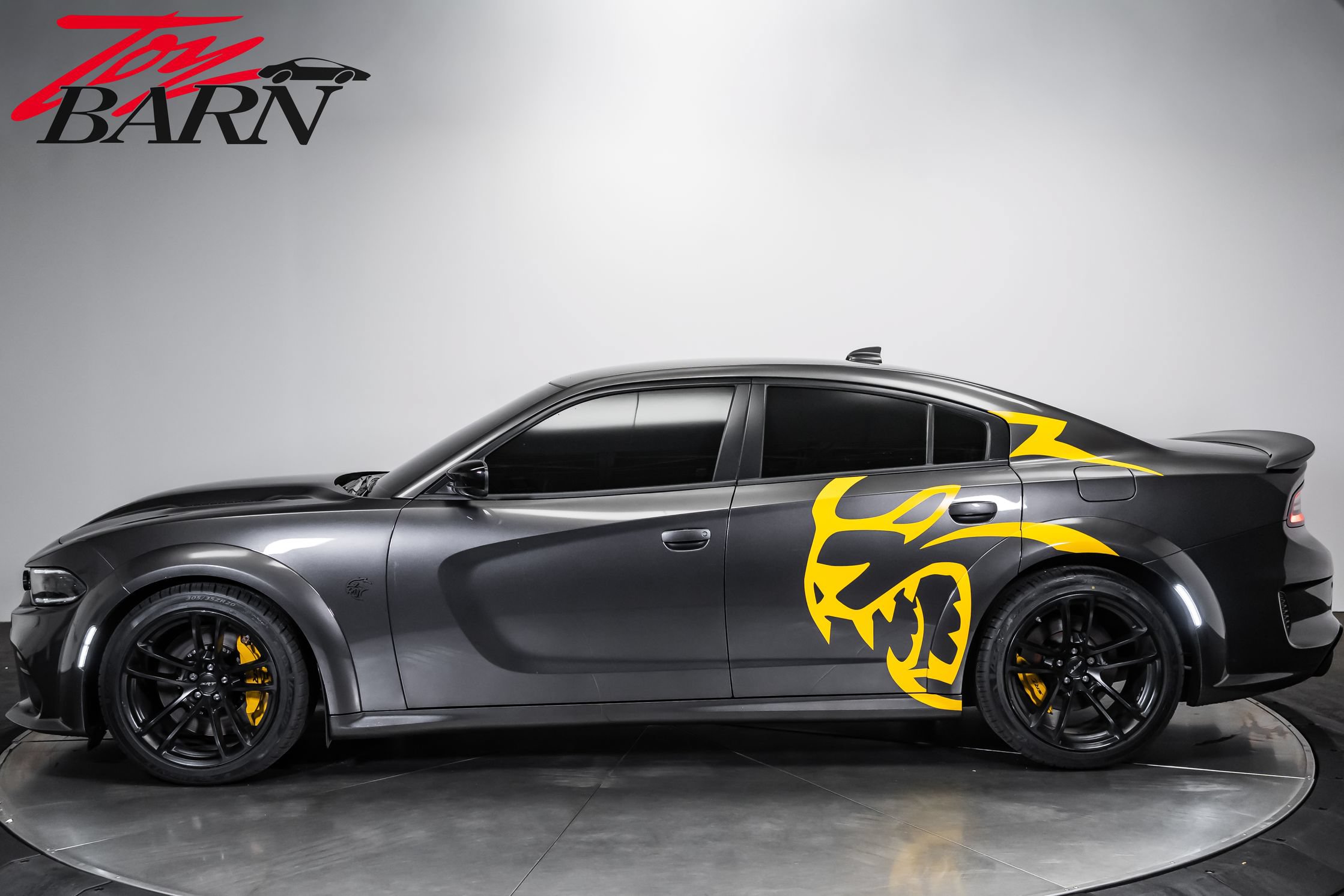 Used 2023 Dodge Charger SRT Hellcat w/ Harman/Kardon Audio Group RWD image 2