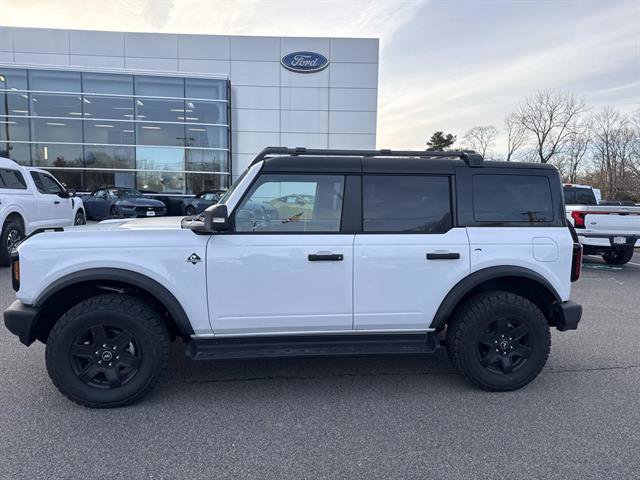 Used 2025 Ford Bronco Outer Banks image 2