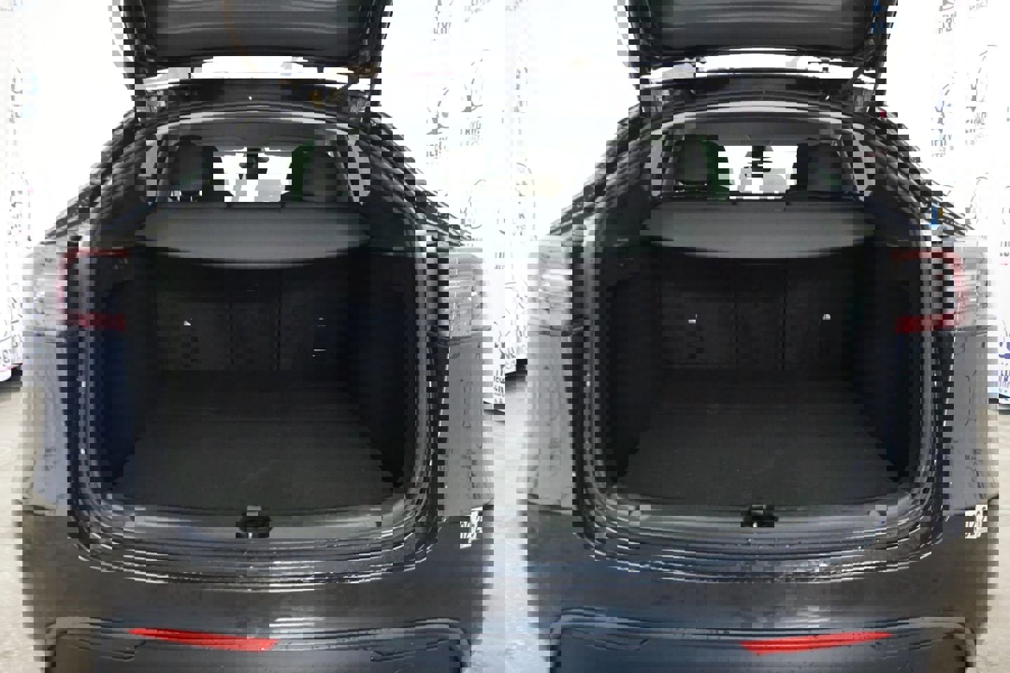 Used 2024 Tesla Model Y Long Range image 22