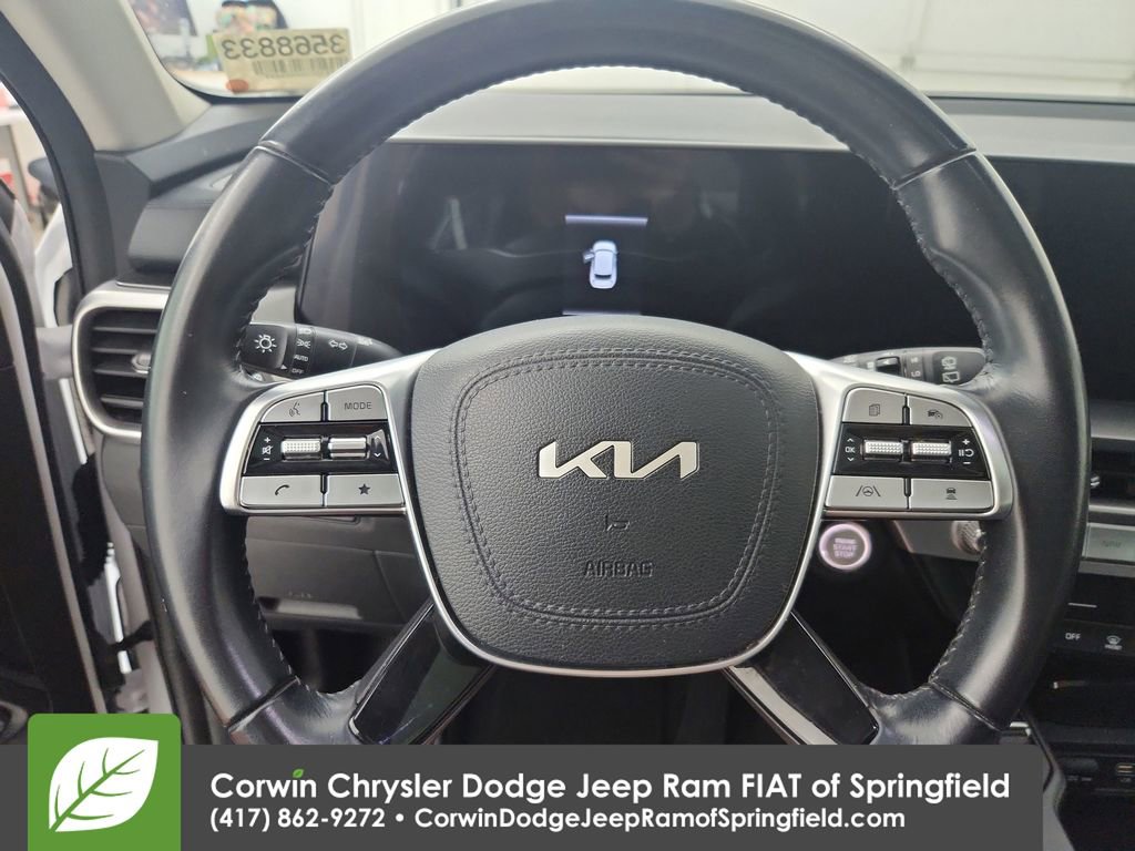 Used 2025 Kia Telluride S FWD image 22