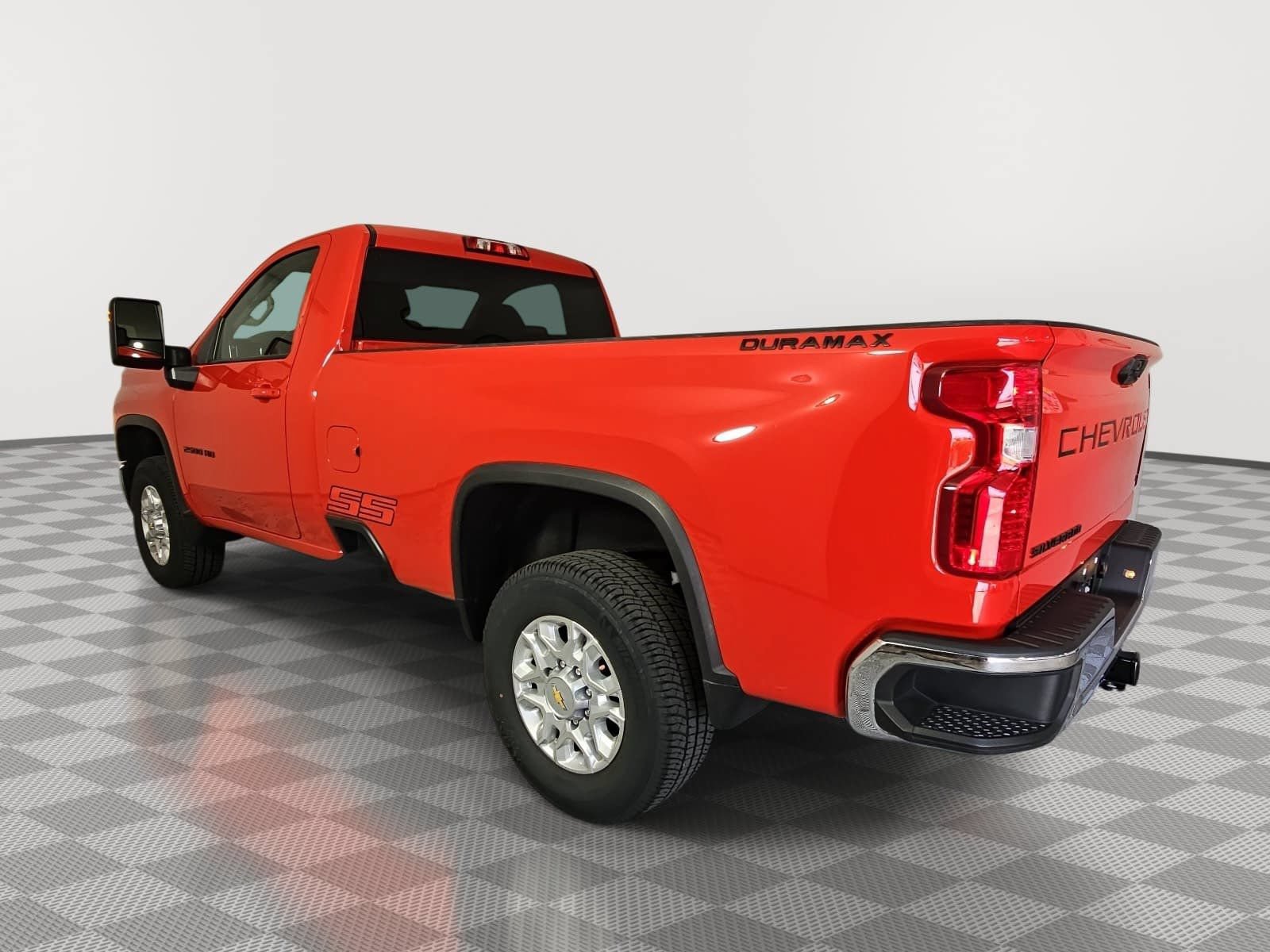Used 2025 Chevrolet Silverado 2500 LT w/ Convenience Package RWD image 6