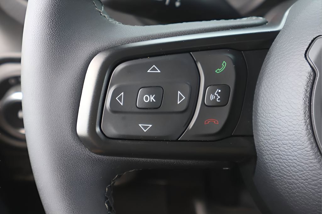 Used 2025 Jeep Wrangler Unlimited Rubicon AWD/4WD image 19