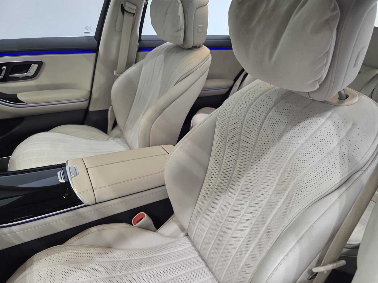 Used 2022 Mercedes-Benz S 500 4MATIC image 8