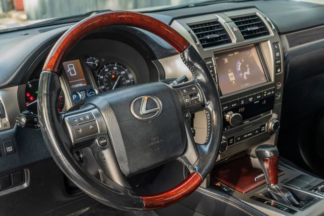 Used 2014 Lexus GX 460 w/ Premium Package AWD/4WD image 24