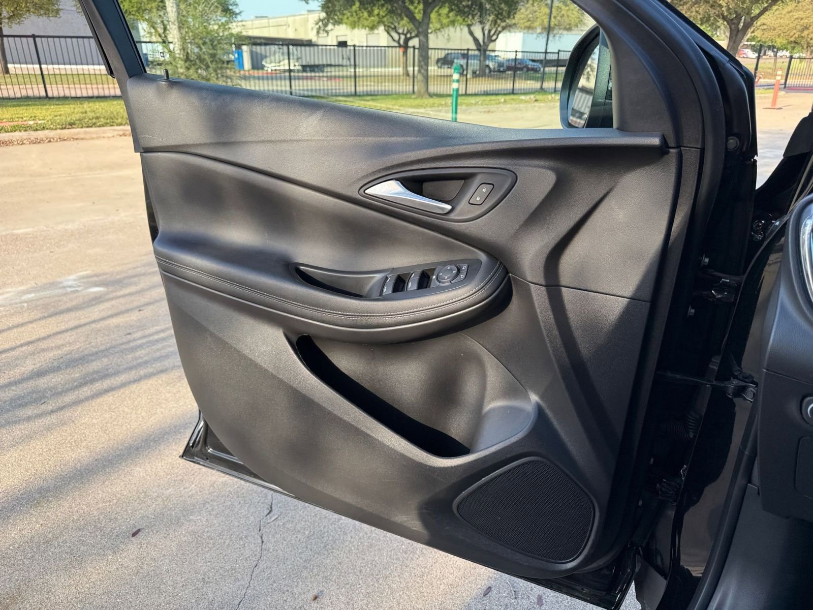 Used 2025 Buick Encore GX Preferred image 18