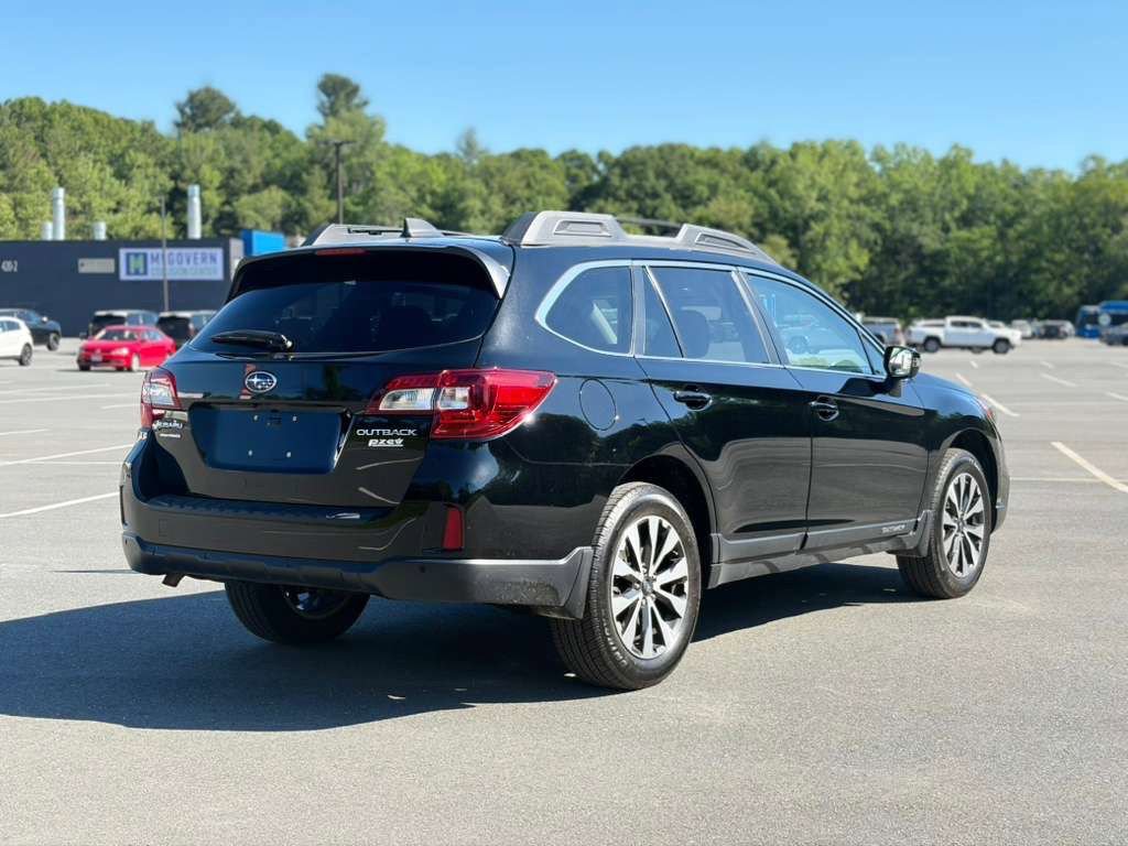 Used 2017 Subaru Outback 2.5i Limited AWD/4WD image 7