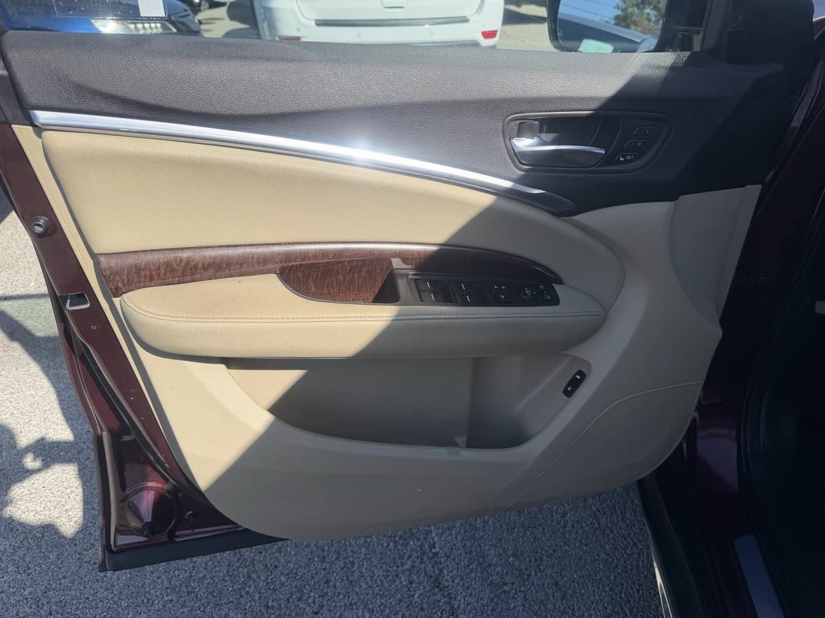 Used 2017 Acura MDX w/ Technology Package FWD image 22