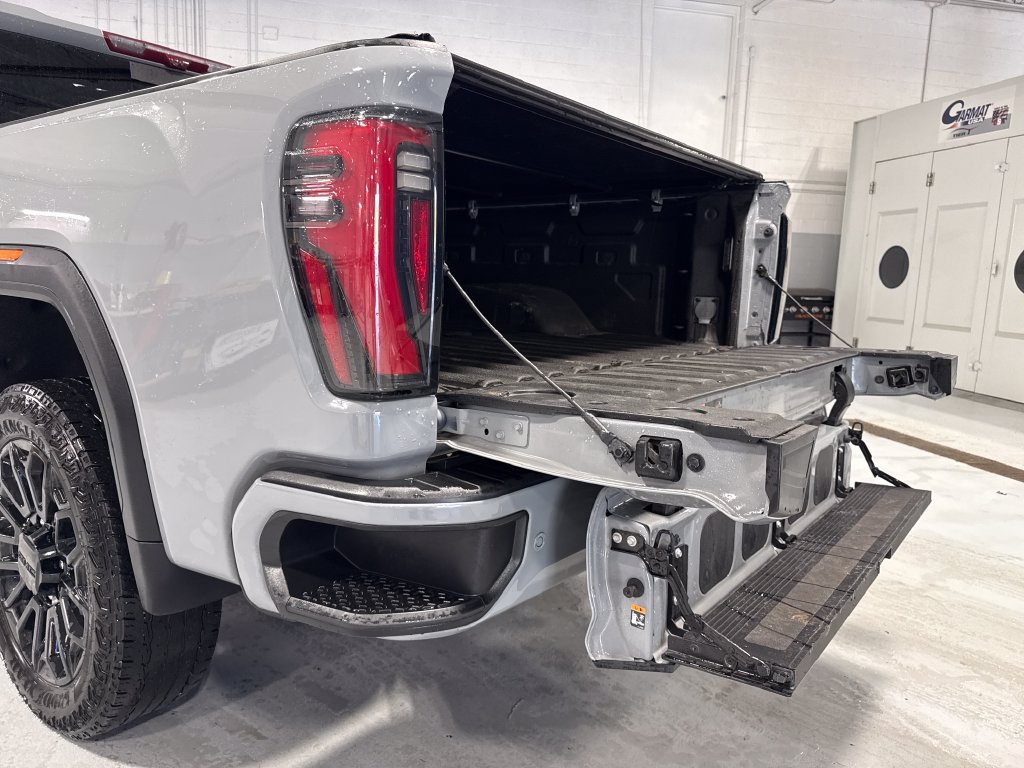 Used 2024 GMC Sierra 2500 AT4 w/ AT4 Premium Plus Package AWD/4WD image 49