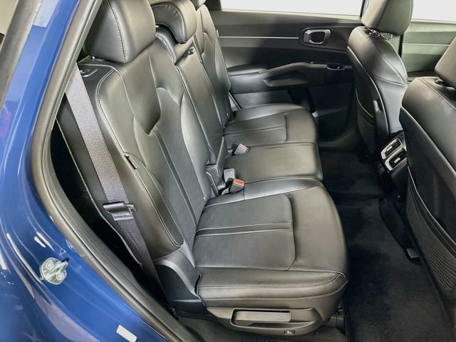 Used 2025 Kia Sorento S w/ Panoramic Sunroof Package AWD/4WD image 13