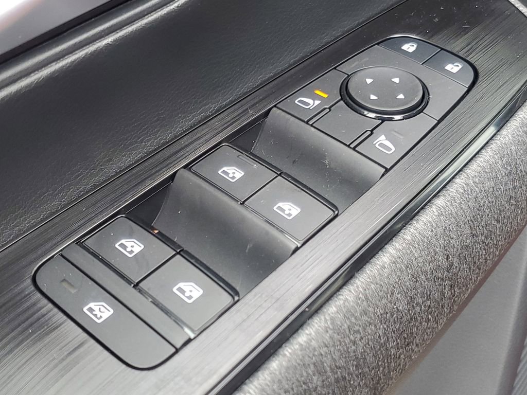 New 2026 Nissan Kicks SV image 10