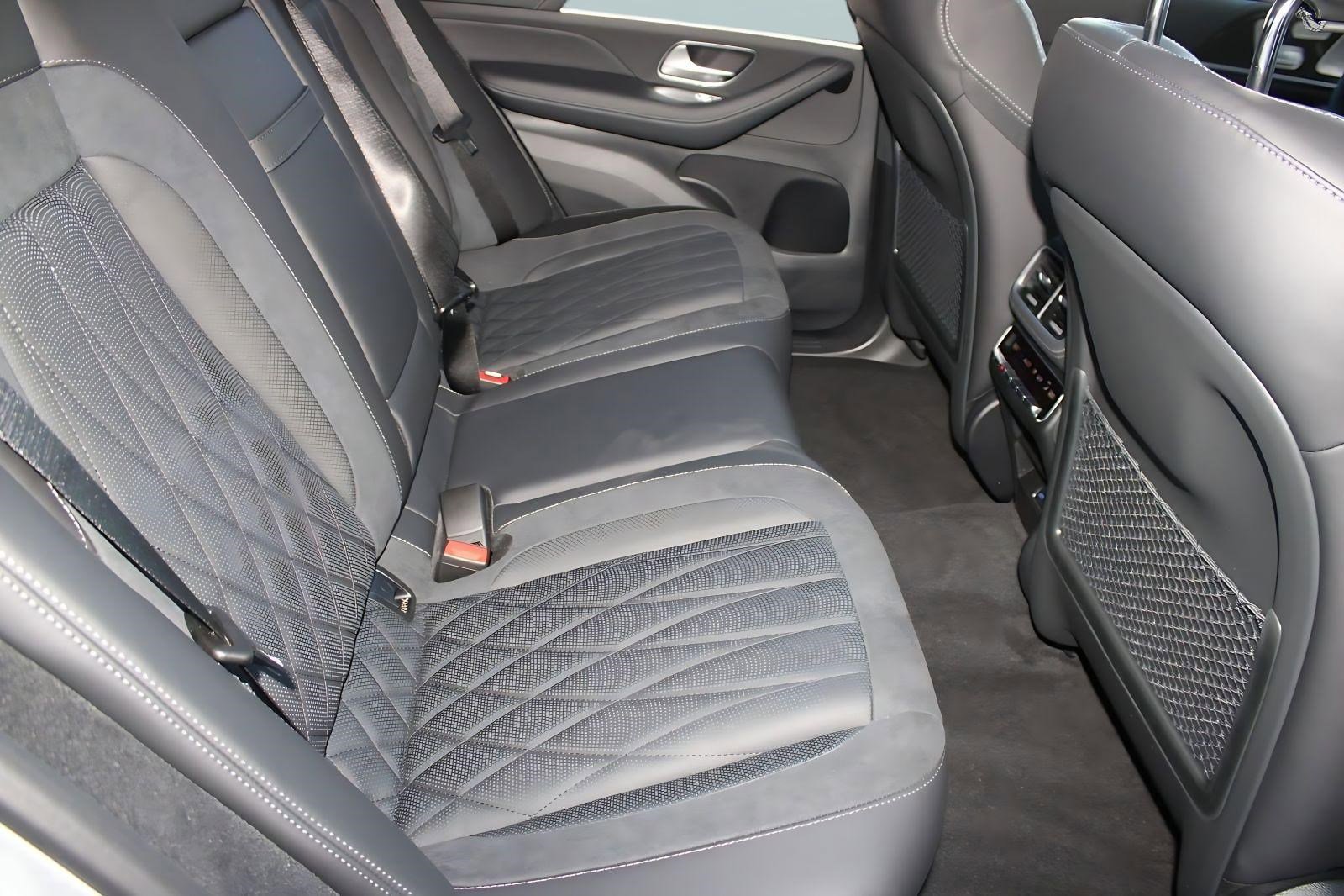 New 2026 Mercedes-Benz GLE 63 AMG S image 36