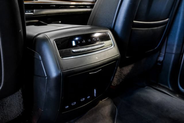 Used 2022 Cadillac Escalade ESV Sport Platinum w/ Heavy-Duty Trailer Package AWD/4WD image 62