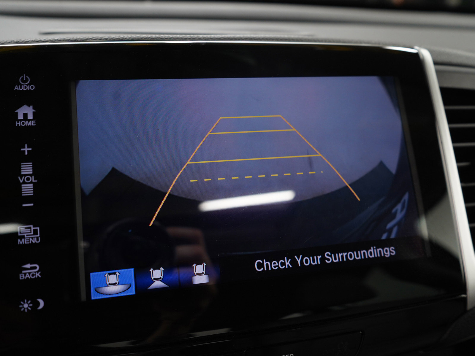 Used 2017 Honda Pilot Touring image 36