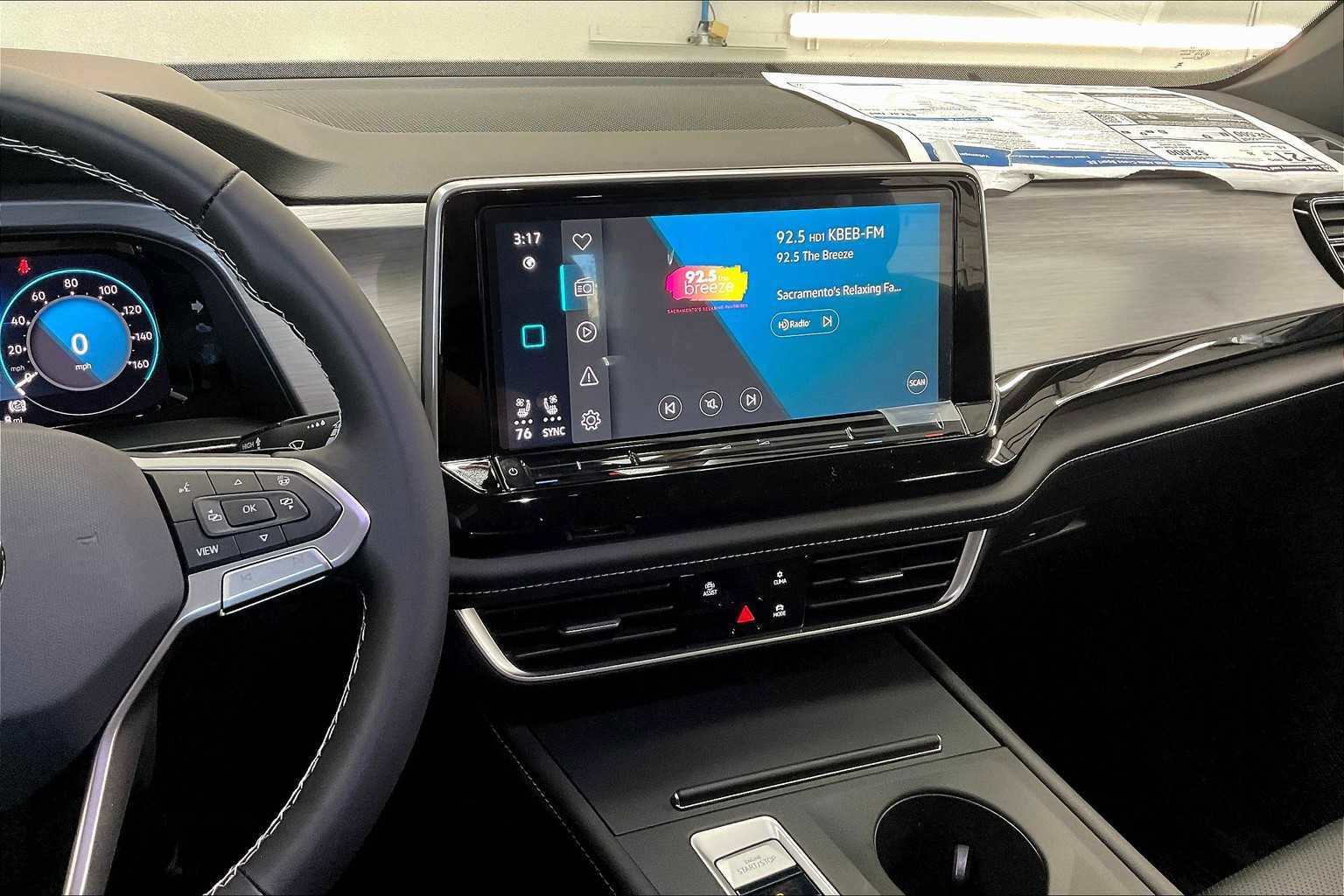 New 2025 Volkswagen Atlas Cross Sport SE image 9