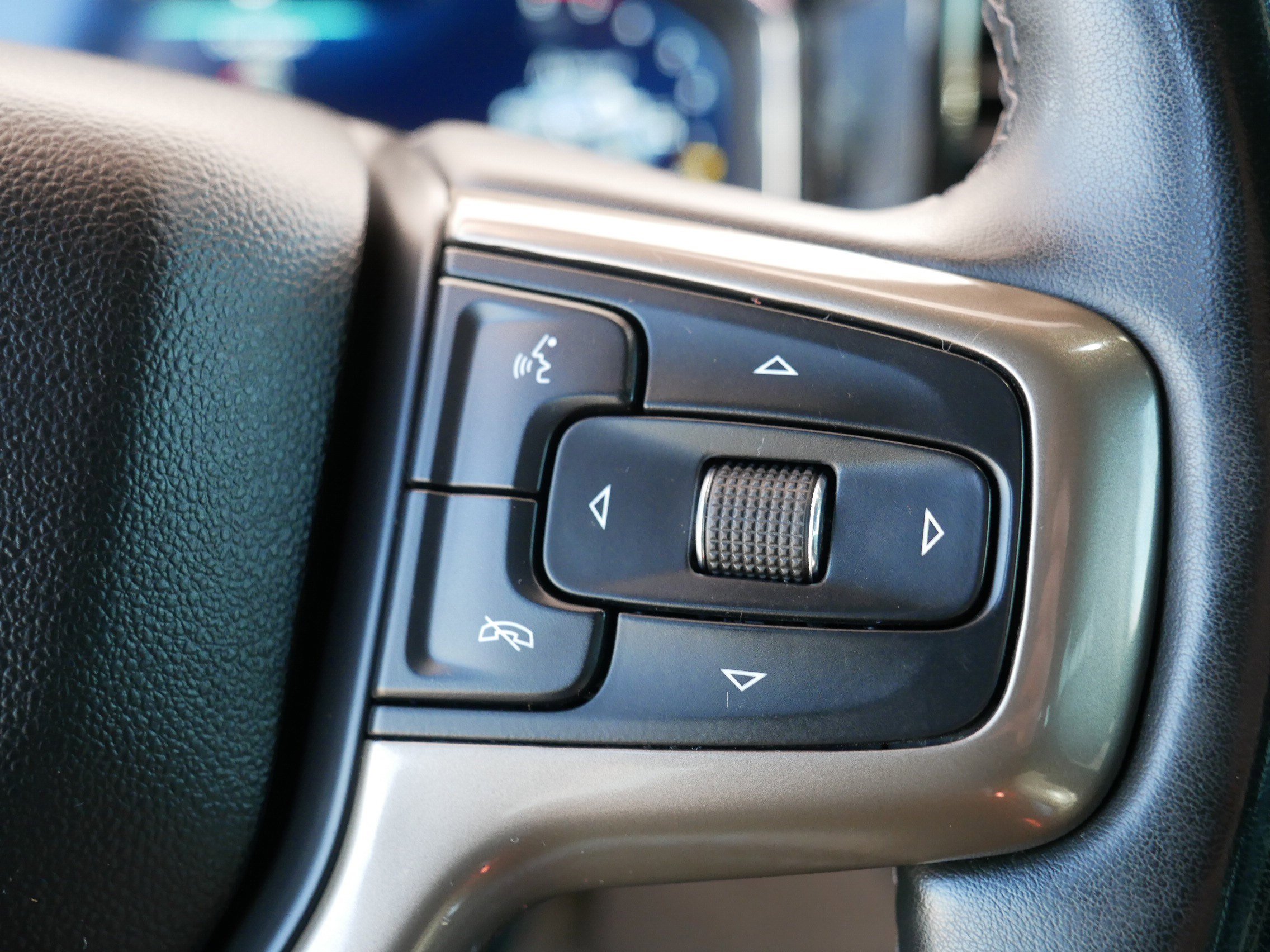 Used 2024 Chevrolet Silverado 2500 High Country w/ Technology Package AWD/4WD image 29