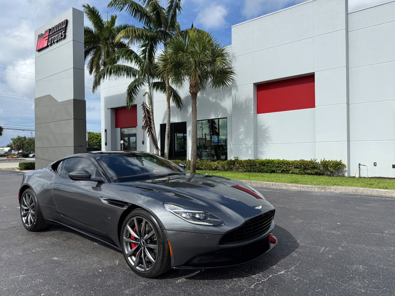Used 2018 Aston Martin DB11 V12