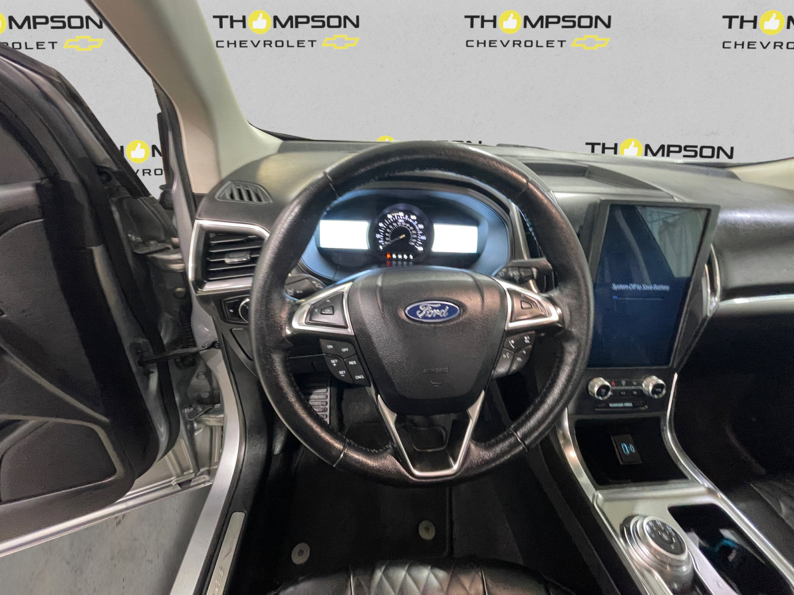 Used 2023 Ford Edge Titanium image 12