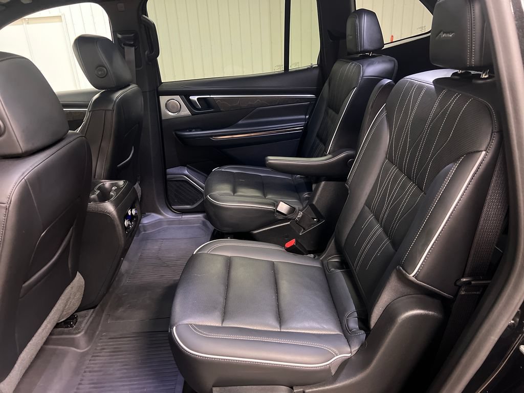 Certified 2025 Buick Enclave Avenir w/ Super Cruise Package AWD/4WD image 14
