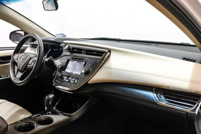 Used 2016 Toyota Avalon XLE FWD image 21