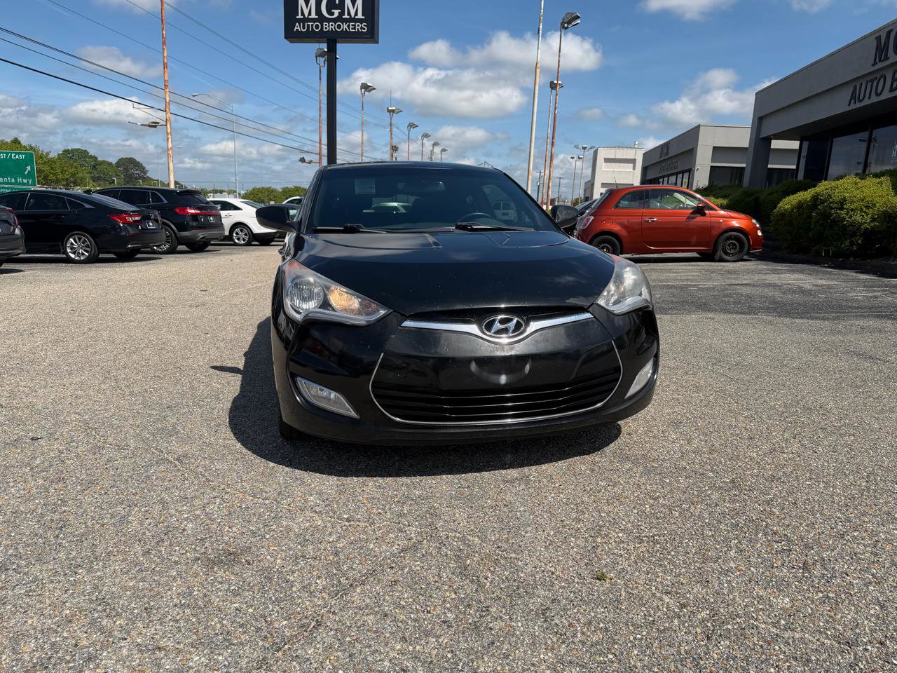 Used 2017 Hyundai Veloster Value Edition image 5