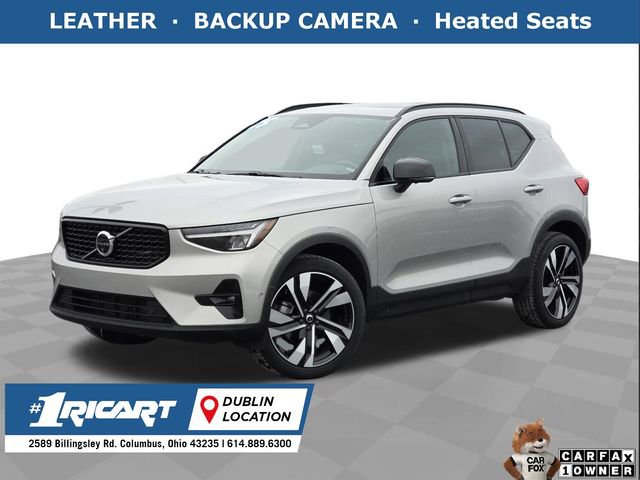 Used 2025 Volvo XC40 B5 Plus image 1