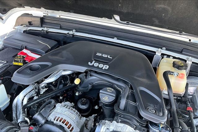 Used 2019 Jeep Wrangler Unlimited Rubicon AWD/4WD image 34