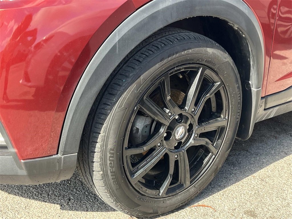 Used 2020 Nissan Kicks SR w/ SR Premium Package image 6