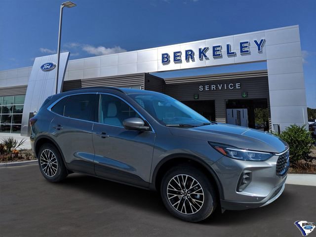 New 2025 Ford Escape SE w/ PHEV Premium Package