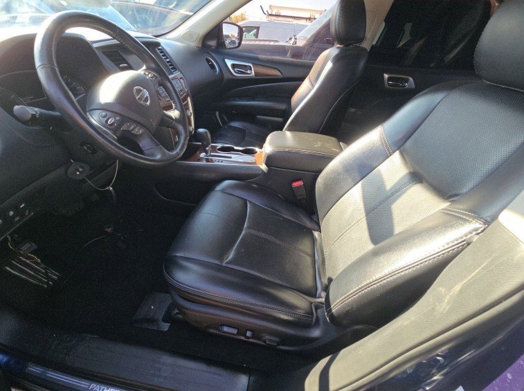 Used 2019 Nissan Pathfinder Platinum image 7