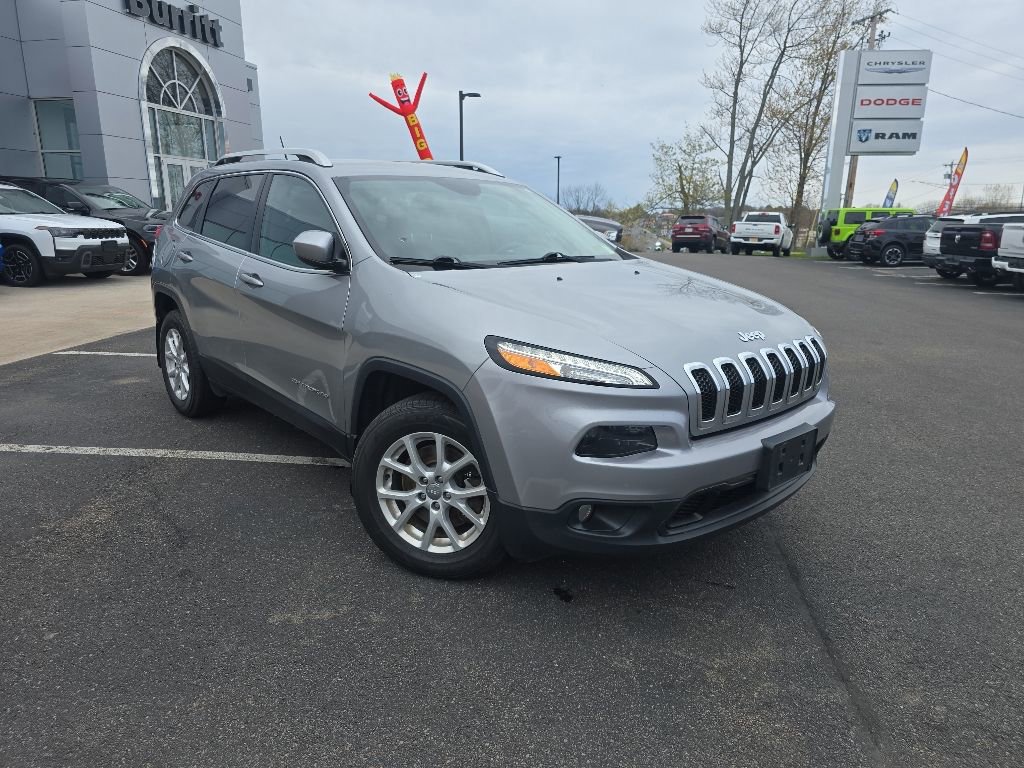 Used 2017 Jeep Cherokee Latitude w/ Cold Weather Group
