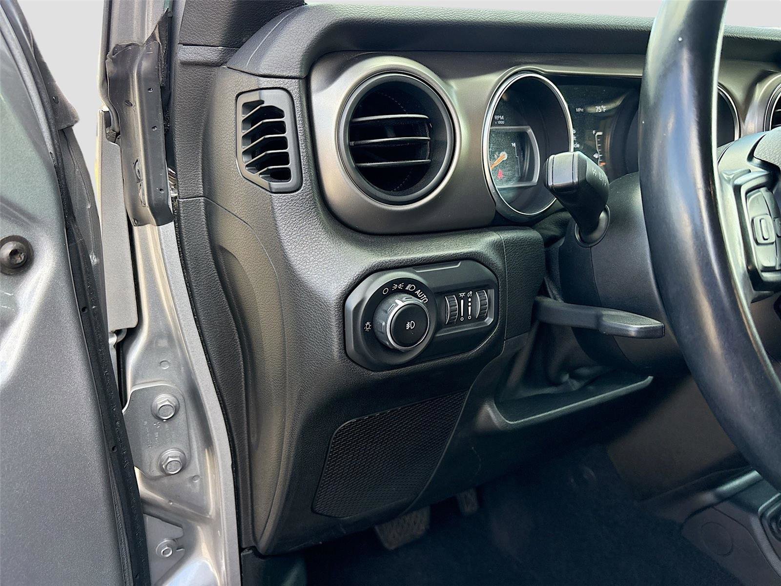 Used 2020 Jeep Wrangler Unlimited Sport S image 11