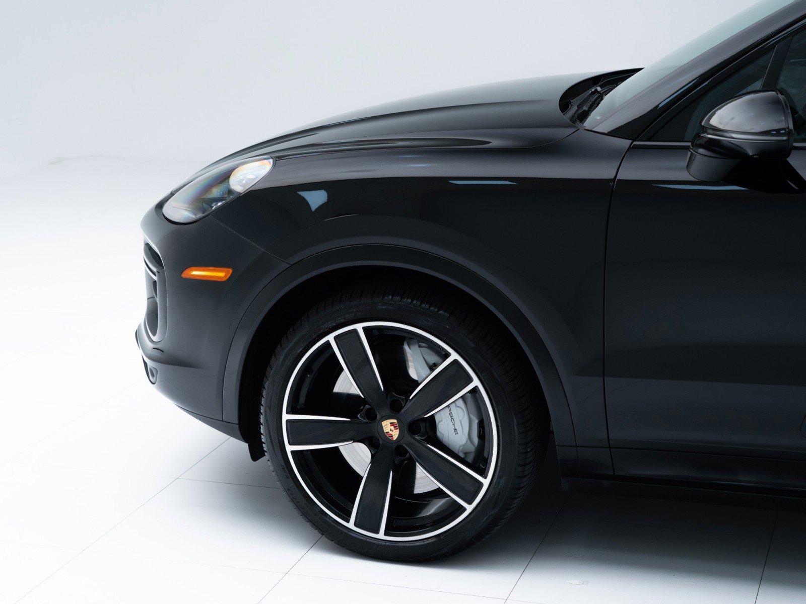 Certified 2023 Porsche Cayenne Turbo image 11