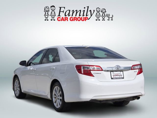 Used 2014 Toyota Camry XLE w/ Leather Package image 3