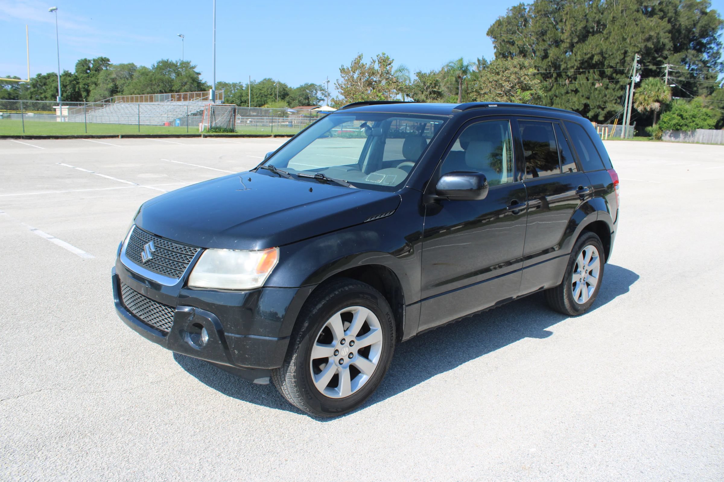 Used 2012 Suzuki Grand Vitara Limited AWD/4WD image 4