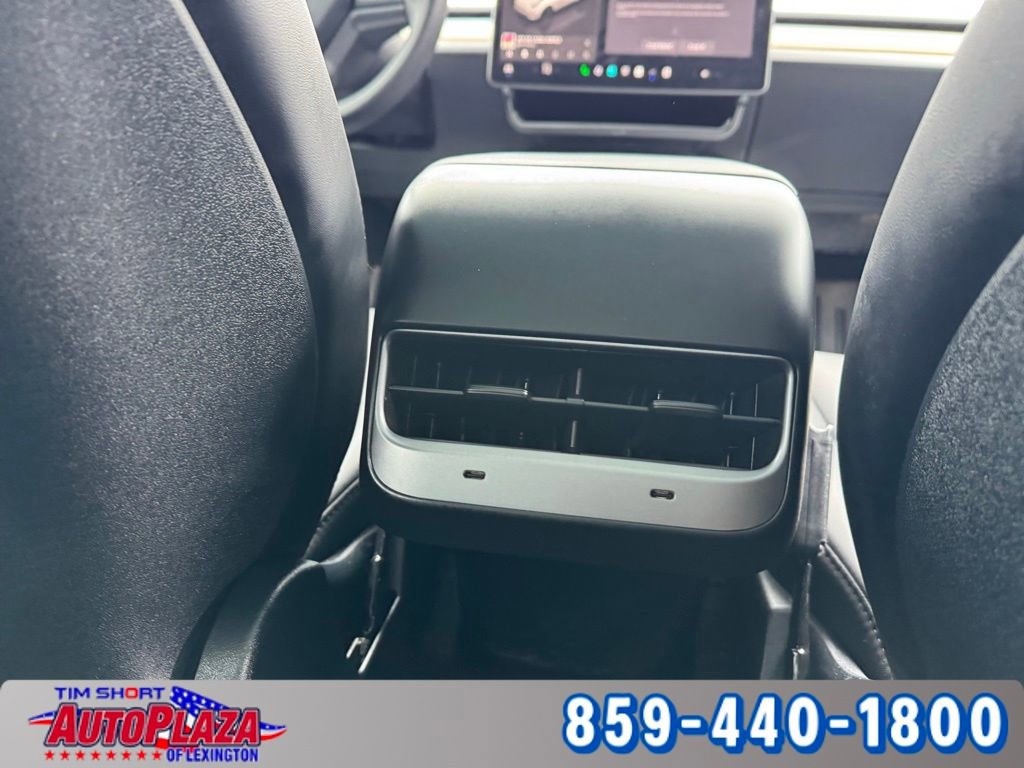Used 2024 Tesla Model Y Long Range image 19