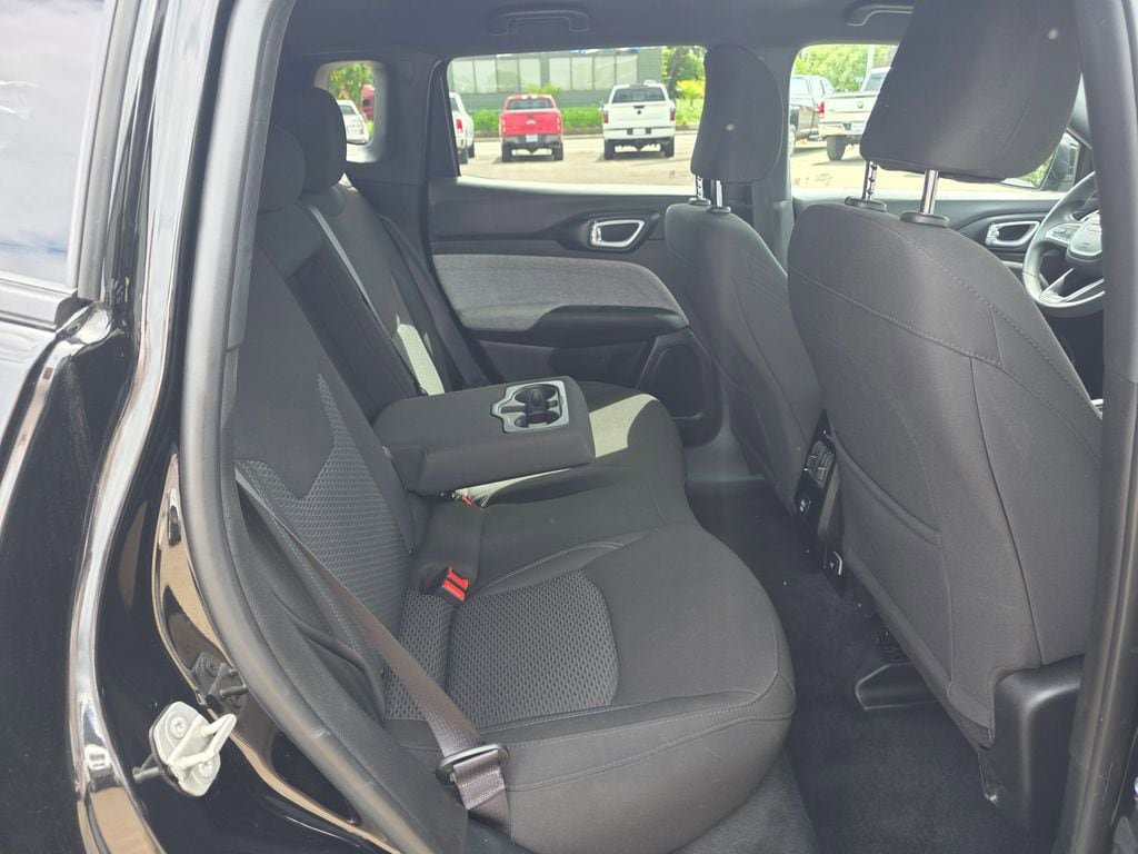 Used 2024 Jeep Compass Sport AWD/4WD image 21