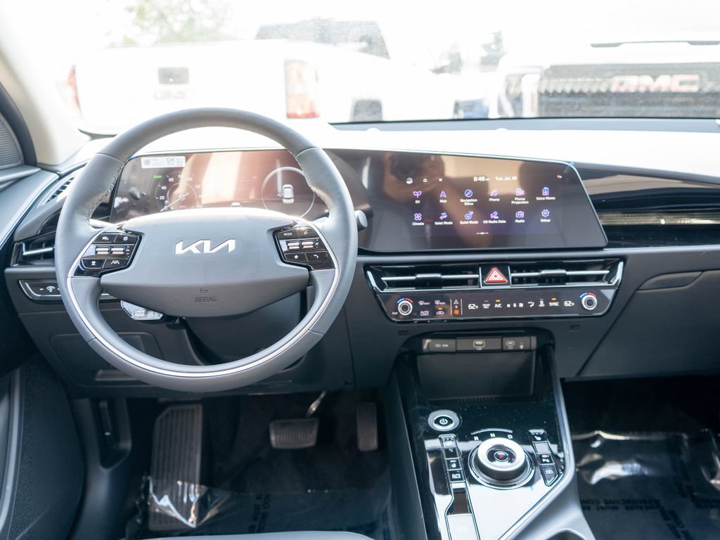 New 2026 Kia Niro Wind w/ Wind Preserve Package FWD image 14