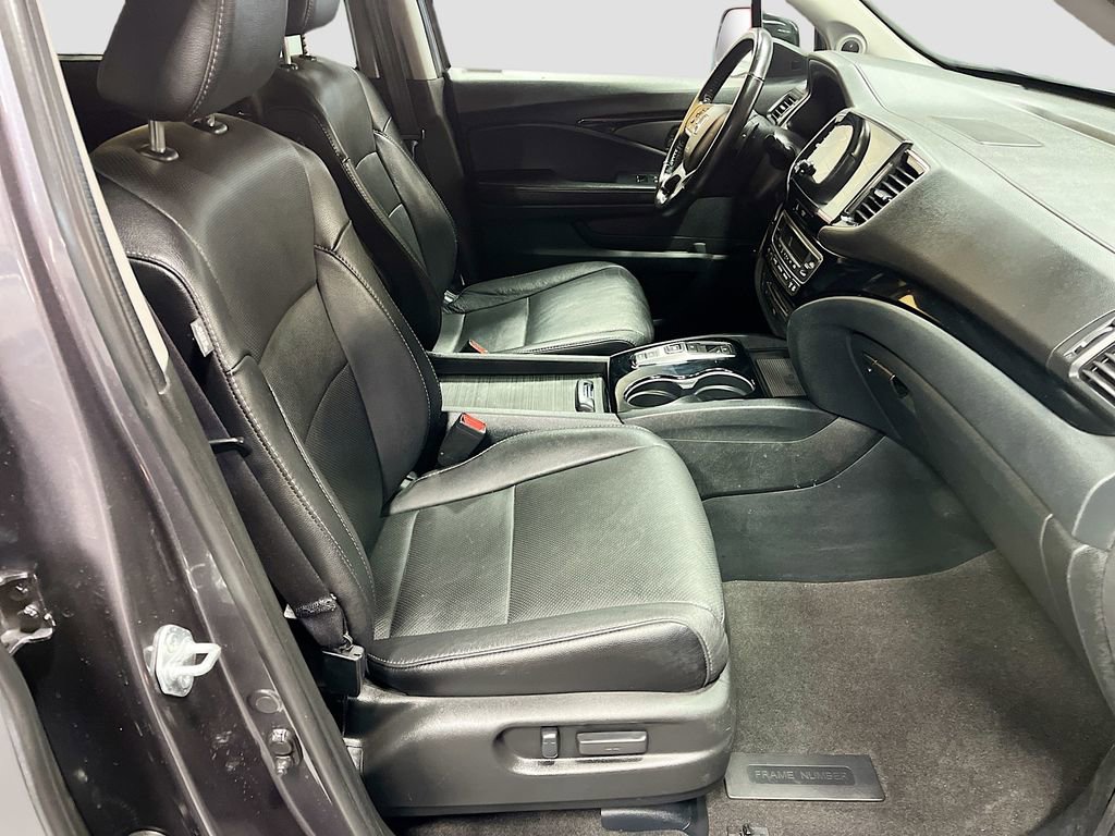 Used 2022 Honda Pilot Elite image 32