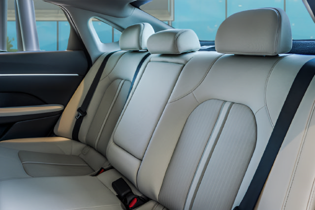 Certified 2025 Hyundai Sonata SEL FWD image 37