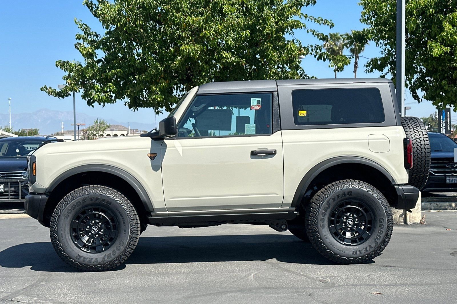 New 2026 Ford Bronco Badlands image 7