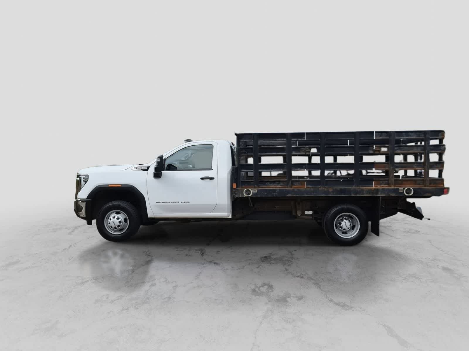 Used 2024 GMC Sierra 3500 Pro w/ Convenience Package AWD/4WD image 5