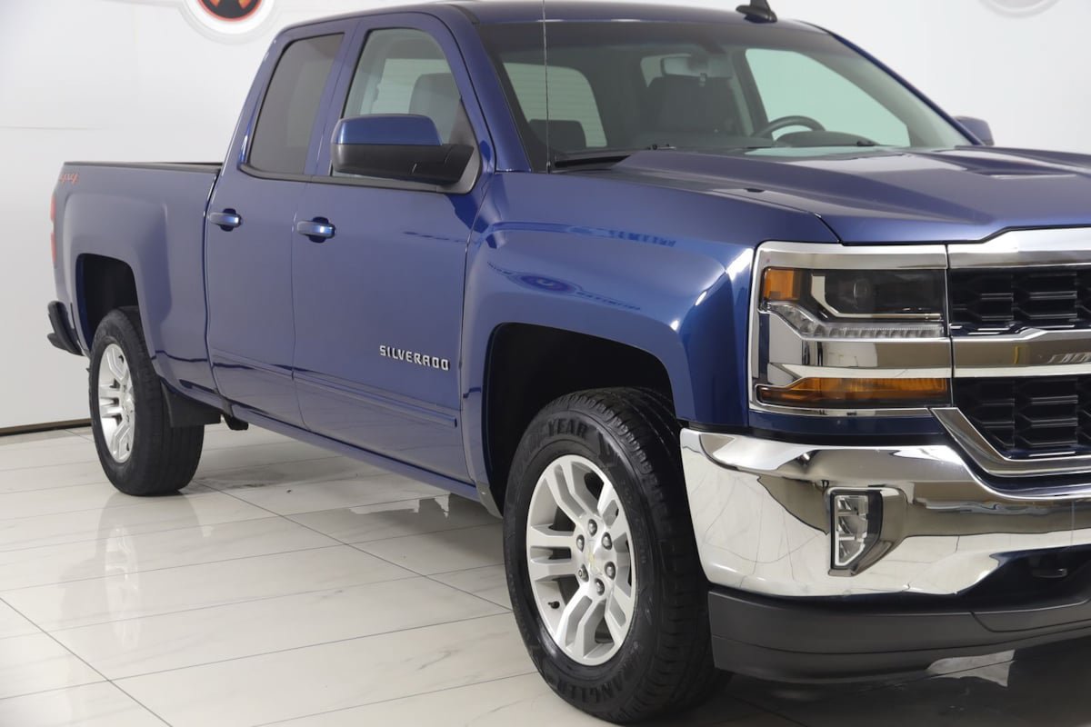 Used 2019 Chevrolet Silverado 1500 LT w/ All Star Edition AWD/4WD image 33