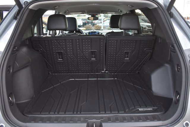 Used 2023 Chevrolet Equinox Premier w/ LPO, Floor Liner Package image 19