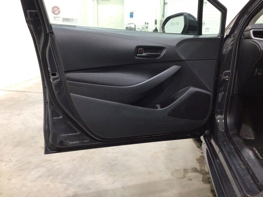 Used 2024 Toyota Corolla LE w/ LE Convenience Package image 16