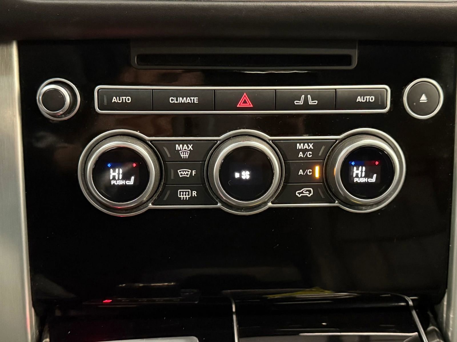 Used 2016 Land Rover Range Rover HSE image 35